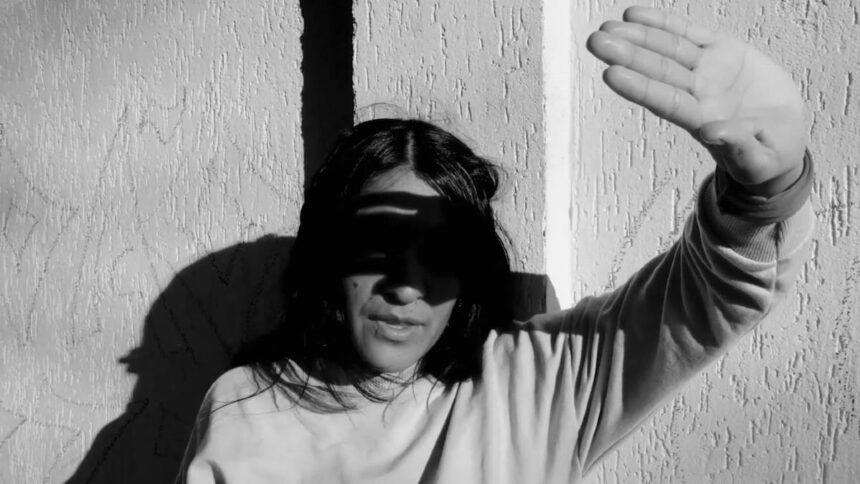 Brisa Flow cria manifesto audiovisual contra o Marco Temporal no videoclipe de _Etnocídio_