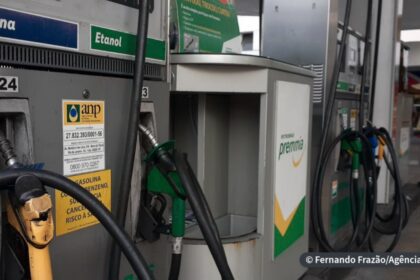 Procon Verifica Queda Media De 5 No Preco Da Gasolina No Rio Agencia Brasil.jpg
