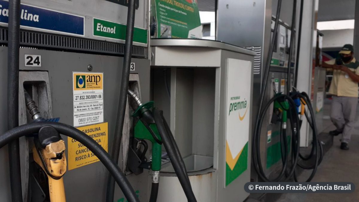 Procon Verifica Queda Media De 5 No Preco Da Gasolina No Rio Agencia Brasil.jpg