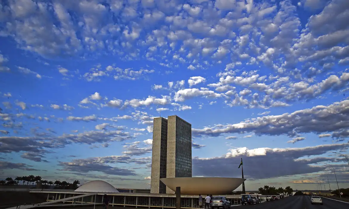 Brasilia Congresso Nuvens